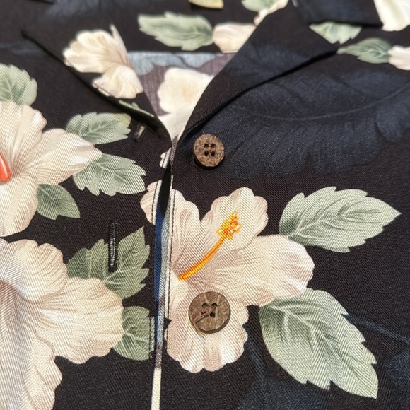 Havana Jack’s Cafe tropical breeze wear 100% rayon button up size small - Picture 3 of 4